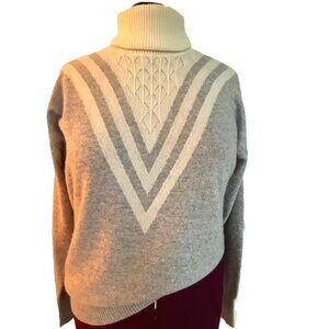 Beyond Fashion thick and cozy grey/white cashmere roll neck sweater size L